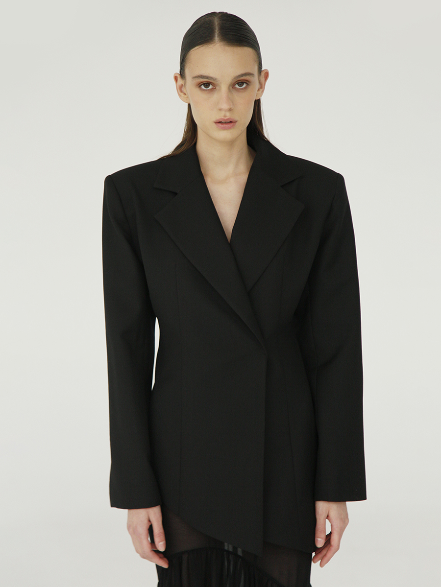 Asymmetrical Jacket in Viscose / Black 